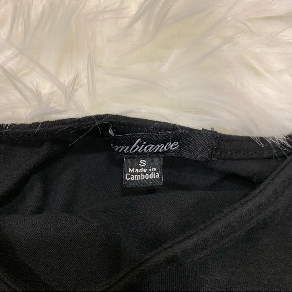 Black cropped tank top - Picture 4 of 5
